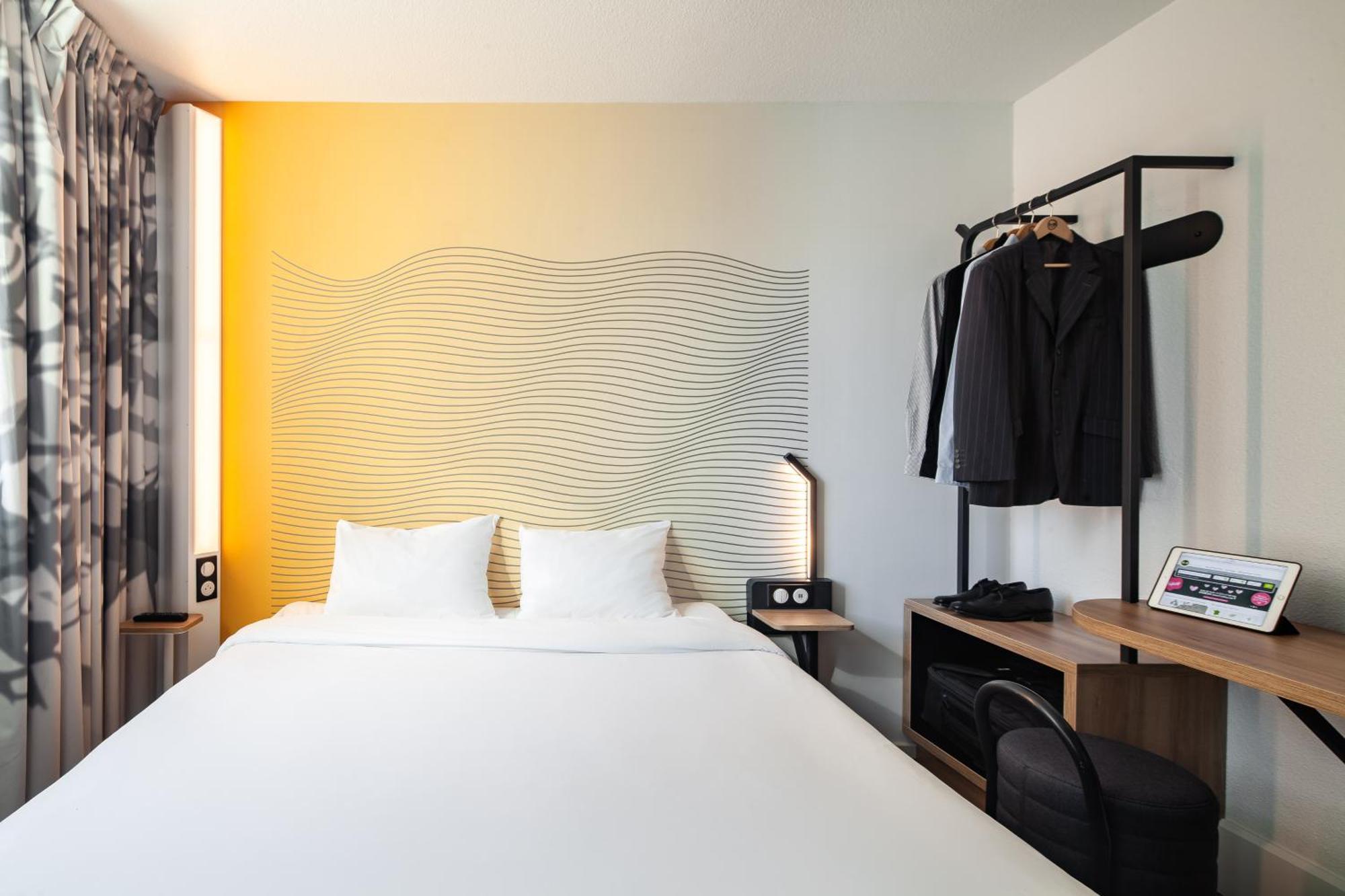 Chambre Double - Accessible aux Personnes à Mobilité Réduite